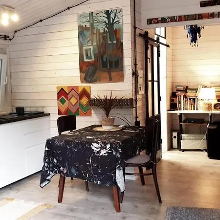 Pod Trzema Kuropatwami Kolo Urli Semesterbostad *