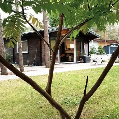 Pod Trzema Kuropatwami Kolo Urli *